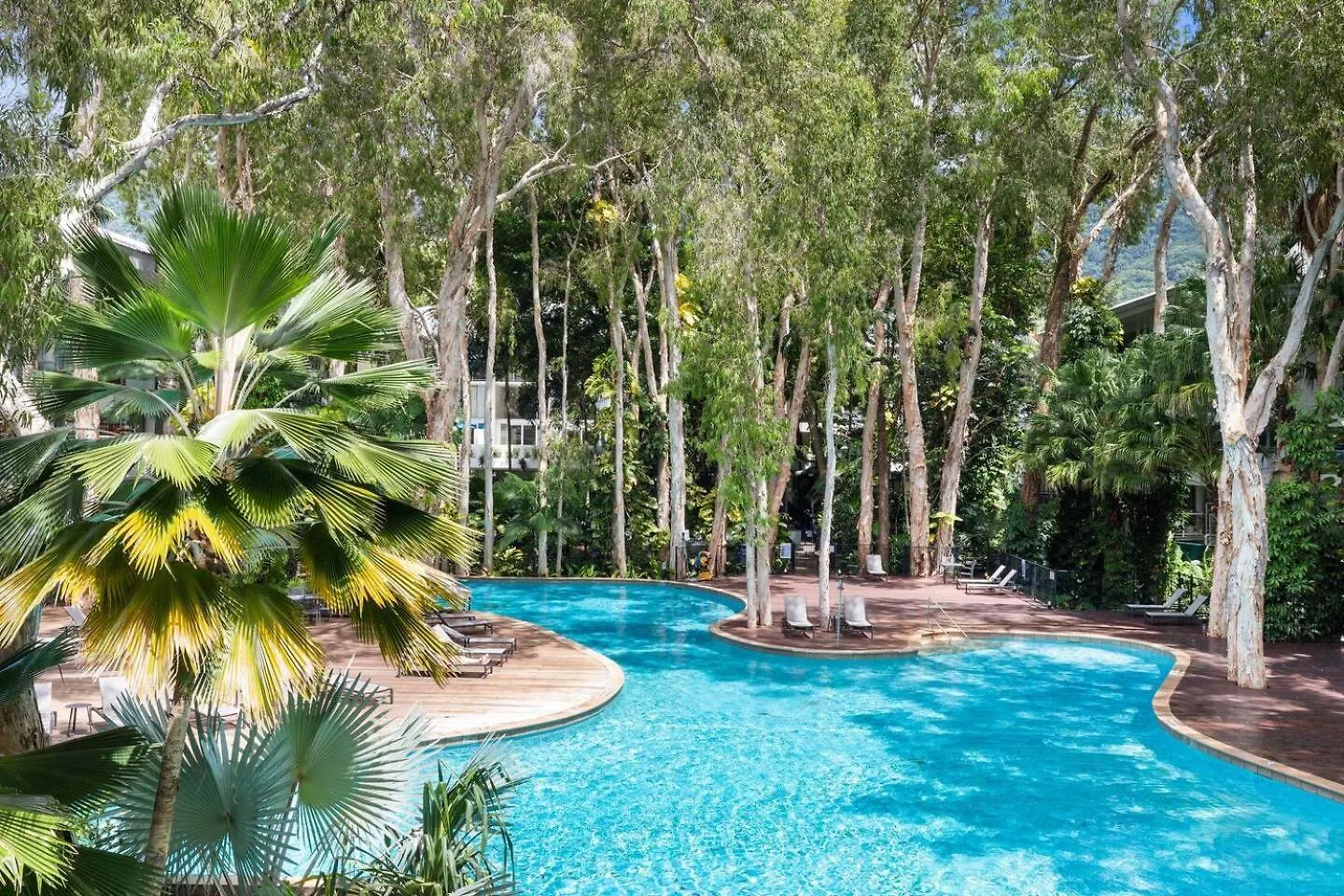 Drift Beachfront Oasis - A Panoramic Resort Getaway Palm Cove